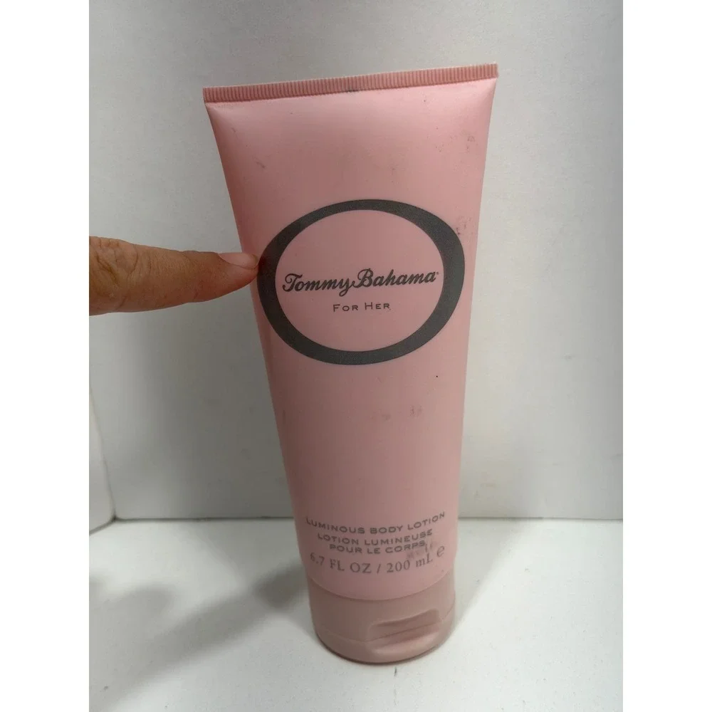 Tommy Bahama For Her Luminous Body Lotion 6.7 oz Pink Tube Shimmer Glow 80-85%